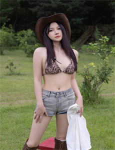 《美女车震-美女的三大隐私给你看》